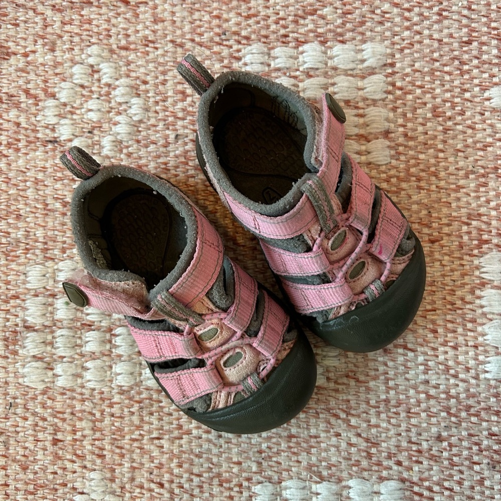Keen Toddler Newport H2 Sandal, Pink, Size